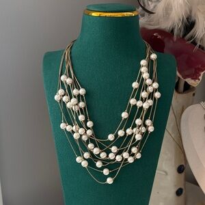 Elegant Pearl Necklace with Gold Accents